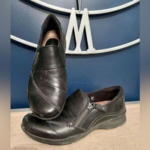 Earth Anise Black Leather Loafers Slip Ons US Womens Size 7